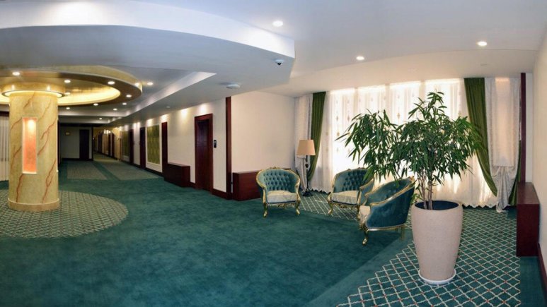 فضای داخلی هتل هتل پردیسان مشهد